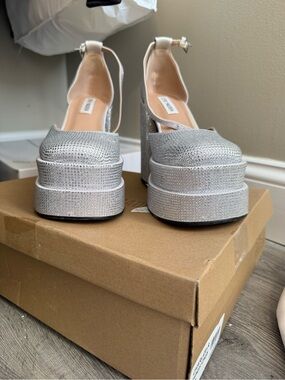 Steve Madden Silver Glitter Platform Ankle-Strap Heel